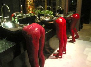 strange_bathroom_designs