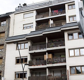 La facciata del palazzo in cui Teixeira va a risiedere, a Andorra (foto tratta da A Folha de Sao Paulo)